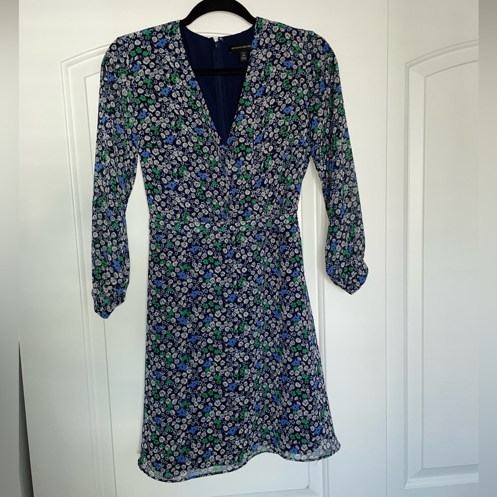 Banana Republic wrap dress size 2 petite